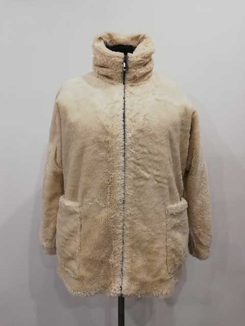 Бежевая шуба