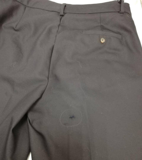 Черный брюки с дыркой