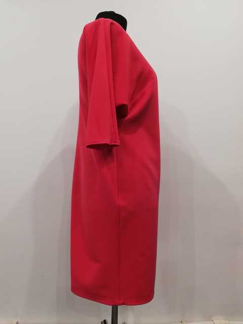 Красное платье