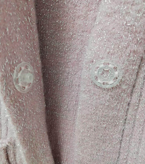 Розовая кофта с карманами