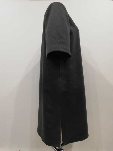 Серое пальто